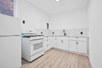 2811 Brentwood Ave in Pittsburgh, PA - Building Photo - Building Photo