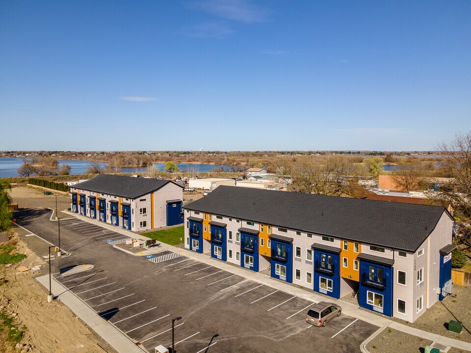 1148 Columbia Park Trl in Richland, WA - Building Photo