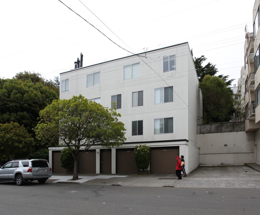 1667 Green St in San Francisco, CA - Building Photo