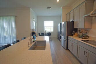 12470 Bergstrom Bay Dr in Riverview, FL - Building Photo - Building Photo