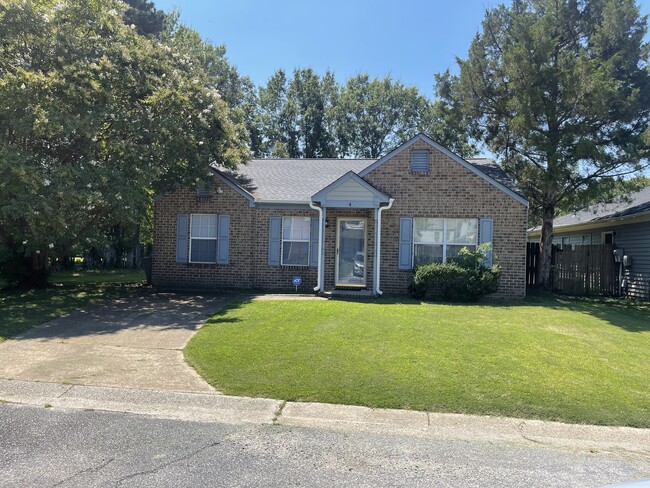 4 Roy Ct in Hampton, VA - Building Photo - Building Photo