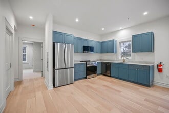 1209 Littleton Rd in Morris Plains, NJ - Foto de edificio - Building Photo