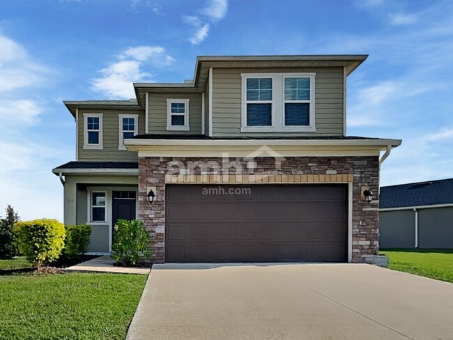 1033 Walden Pond Dr