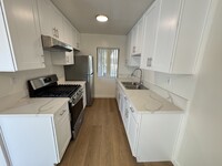 4663 Rosewood Ave, Unit 1 in Los Angeles, CA - Building Photo - Building Photo