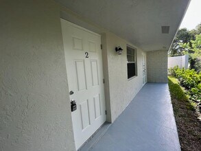 1611 Johnson St in Lake Worth Beach, FL - Building Photo - Building Photo