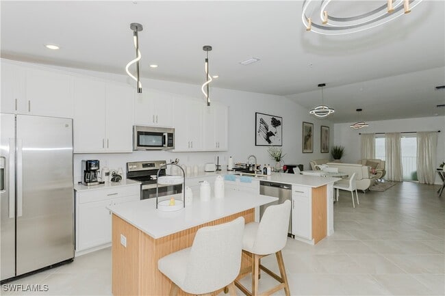 5466 Double Eagle Cir