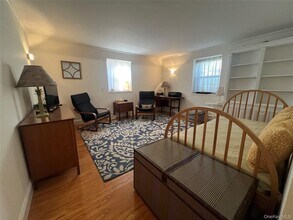 240 Alpine Pl in Tuckahoe, NY - Building Photo - Building Photo