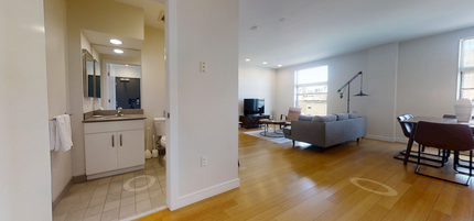 609 Albany St, Unit 606 in Boston, MA - Building Photo - Building Photo