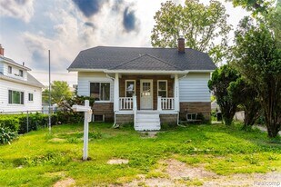 21200 Collingham Ave in Farmington Hills, MI - Building Photo