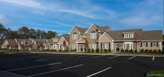 21 Sunlight Walk in Holbrook, NY - Building Photo