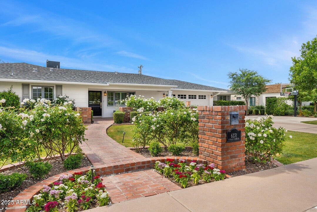 6231 E Calle Camelia in Scottsdale, AZ - Building Photo