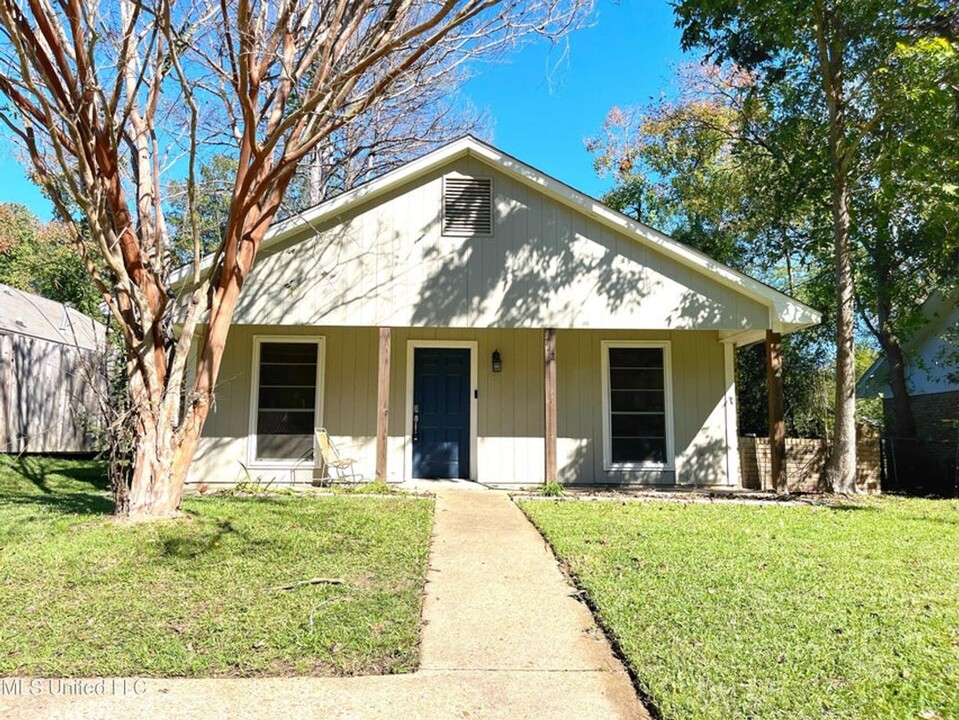 742 Clearmont Dr in Pearl, MS - Building Photo