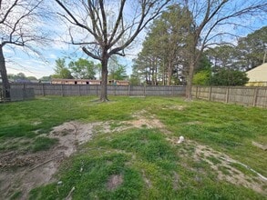 706 N Holman St in Brookland, AR - Foto de edificio - Building Photo