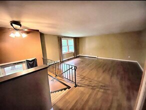 1325 Fox River Dr in De Pere, WI - Building Photo - Building Photo