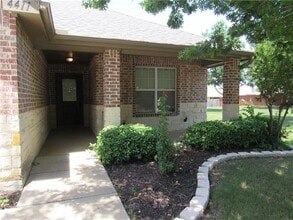 4411 Shady Elm Dr in Mansfield, TX - Building Photo - Building Photo