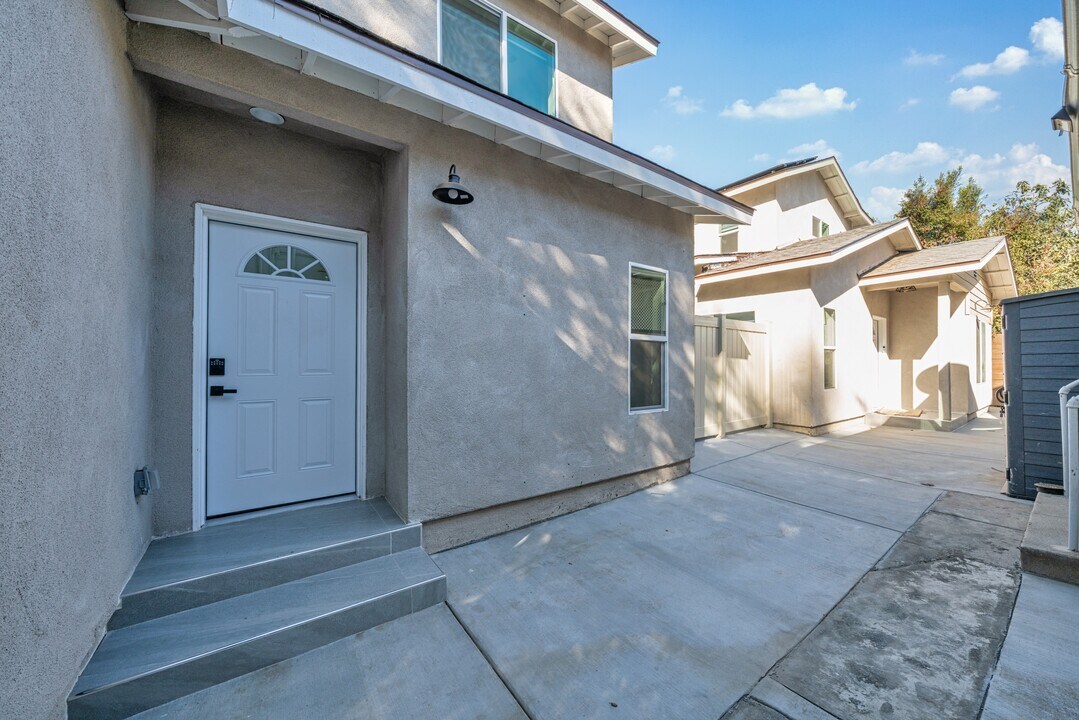 342 Pasadena Ave in South Pasadena, CA - Building Photo