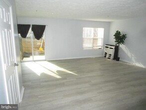 12803 Carousel Ct in Upper Marlboro, MD - Building Photo - Building Photo