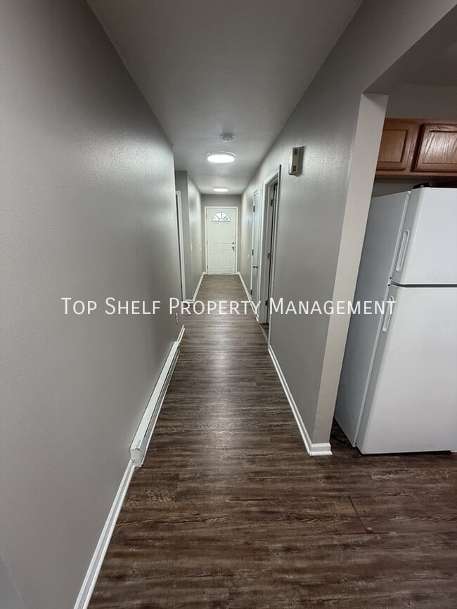 218 4th St NW in Altoona, IA - Building Photo - Building Photo