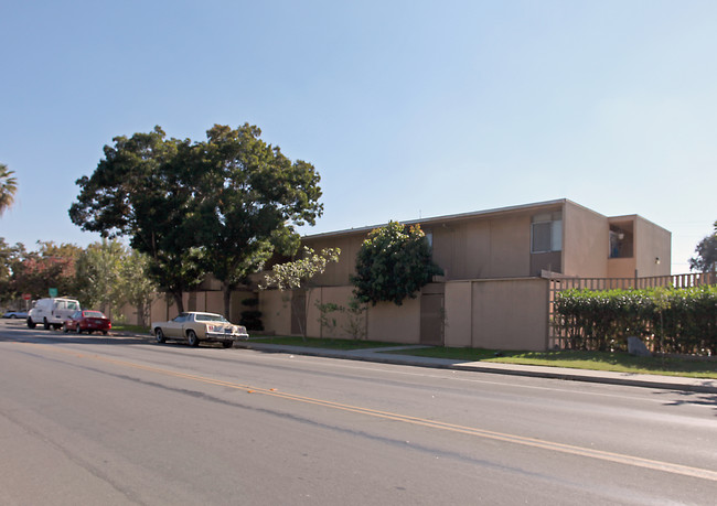 315 W Florinda St in Hanford, CA - Building Photo - Building Photo