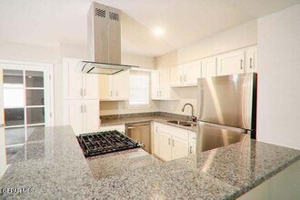 727 Arredondo Dr in El Paso, TX - Foto de edificio - Building Photo