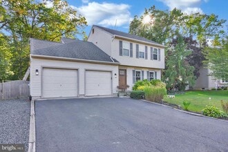 388 Sapling Way in Atco, NJ - Building Photo - Building Photo