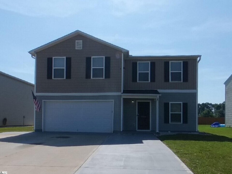 156 Bennett Dairy Rd in Spartanburg, SC - Building Photo