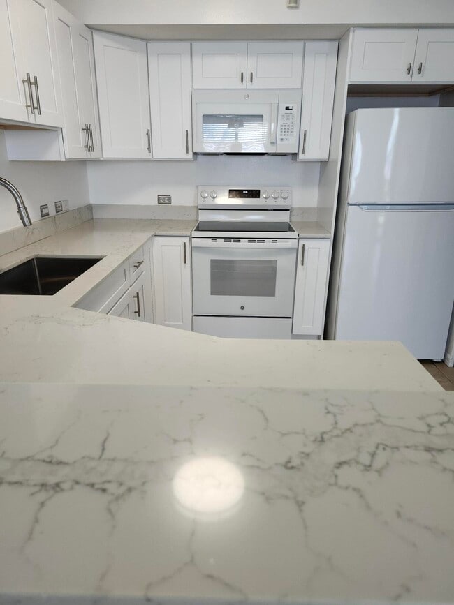 802 Villa Cir in Boynton Beach, FL - Building Photo - Building Photo