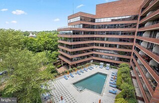 2555 Pennsylvania Ave NW, Unit 707 in Washington, DC - Building Photo
