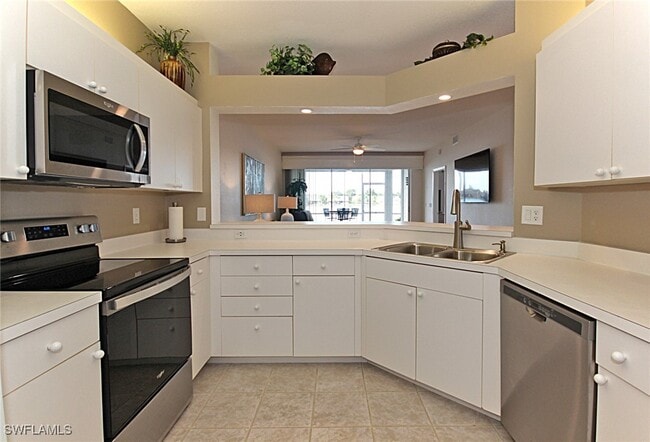 3380 W Crown Pointe Blvd