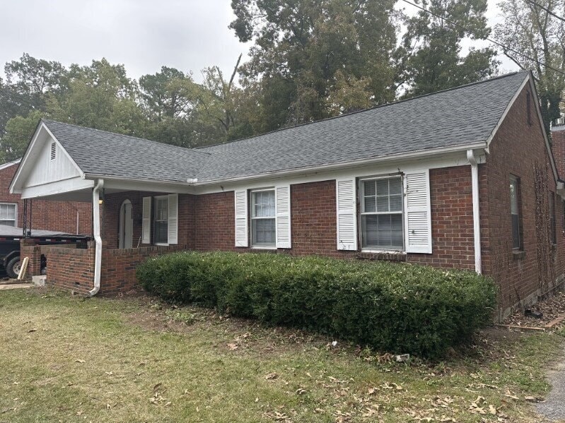 1139 Chickasaw Rd in Paris, TN - Building Photo