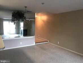 240 S Reynolds St in Alexandria, VA - Building Photo - Building Photo