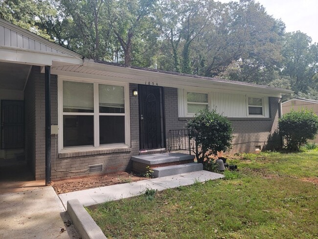 1854 Evans Dr SW in Atlanta, GA - Building Photo - Building Photo
