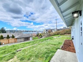 607 115th Ave SE in Lake Stevens, WA - Building Photo - Building Photo