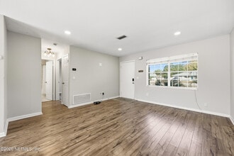 335 Palos Ct in St. Augustine, FL - Building Photo - Building Photo