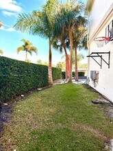 21025 NE 38th Ave in Aventura, FL - Building Photo - Building Photo