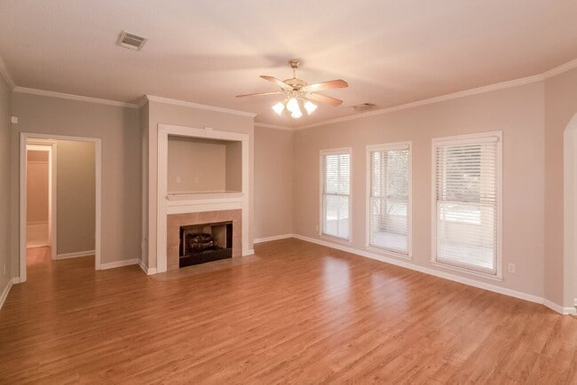 2064 Milbrey St in Memphis, TN - Building Photo - Building Photo