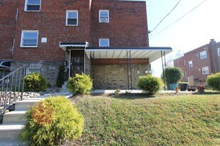 6460 Ardleigh St in Philadelphia, PA - Building Photo