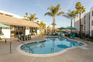 Vida in Escondido, CA - Building Photo