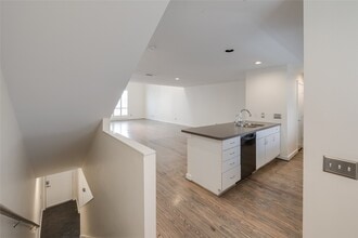 807 Robin St in Houston, TX - Building Photo - Building Photo