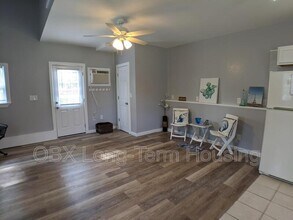 389 N Spot Rd in Powells Point, NC - Building Photo - Building Photo