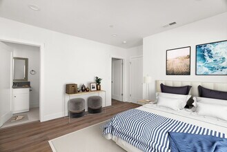 1841 S Longwood Ave, Unit 1839.5 in Los Angeles, CA - Foto de edificio - Building Photo