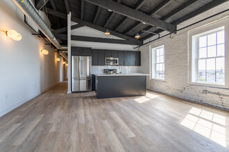 Bromley Dwelling in Philadelphia, PA - Building Photo - Interior Photo