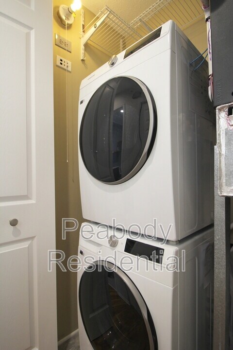 1956 Villaridge Dr in Reston, VA - Building Photo