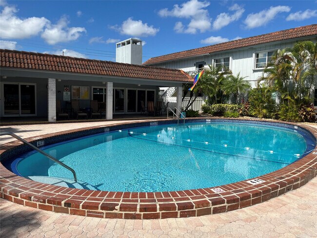 639 W Oakland Park Blvd in Wilton Manors, FL - Building Photo - Building Photo