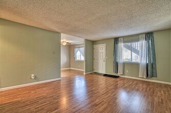 2003 Terry St in Longmont, CO - Building Photo - Building Photo