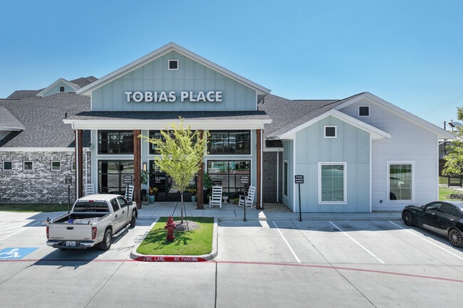 Tobias Place in Fort Worth, TX - Building Photo - Building Photo