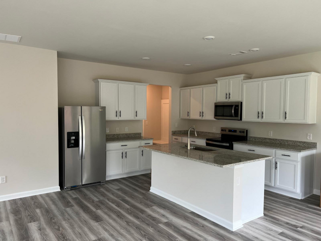4015 Hidden River Ln in Oakwood, GA - Building Photo - Building Photo