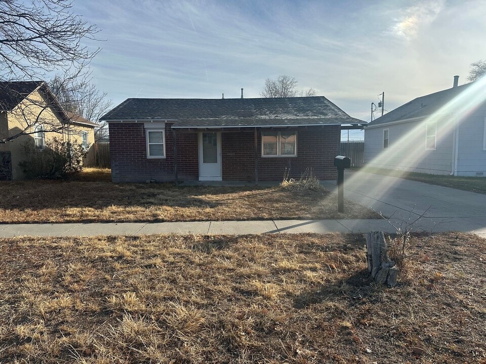 1121 Ave D in Scottsbluff, NE - Building Photo