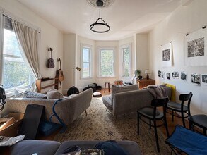25 Boston St, Unit 2 in Somerville, MA - Building Photo - Building Photo