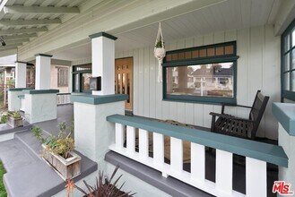 1728 W 39th St in Los Angeles, CA - Building Photo - Building Photo
